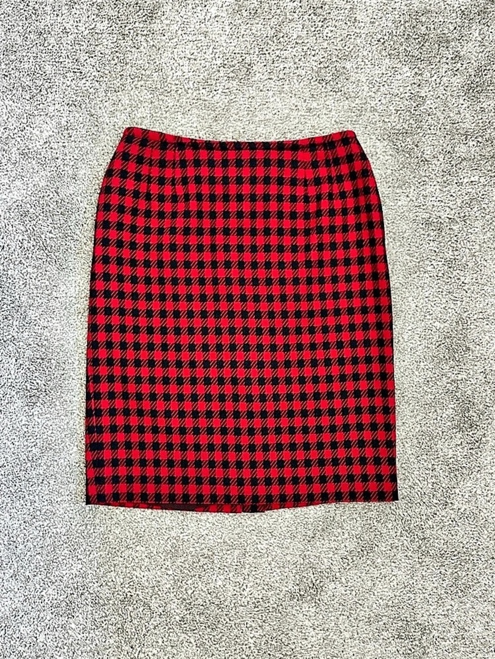 Vintage Liz Claiborne Collection 100% Wool Pencil Skirt Red Black Check Size 10